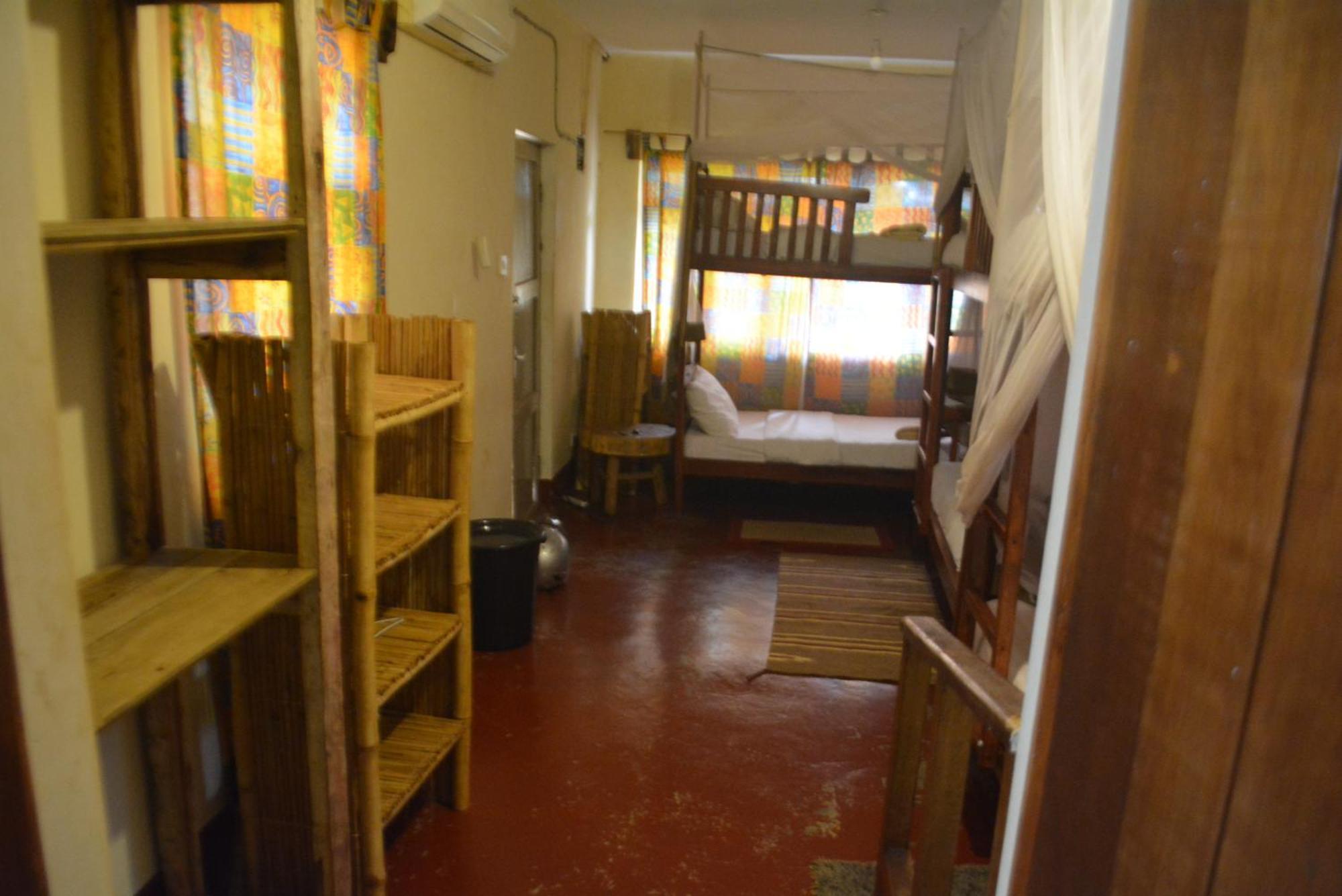 Jinja Backpackers Hostel Ngoại thất bức ảnh