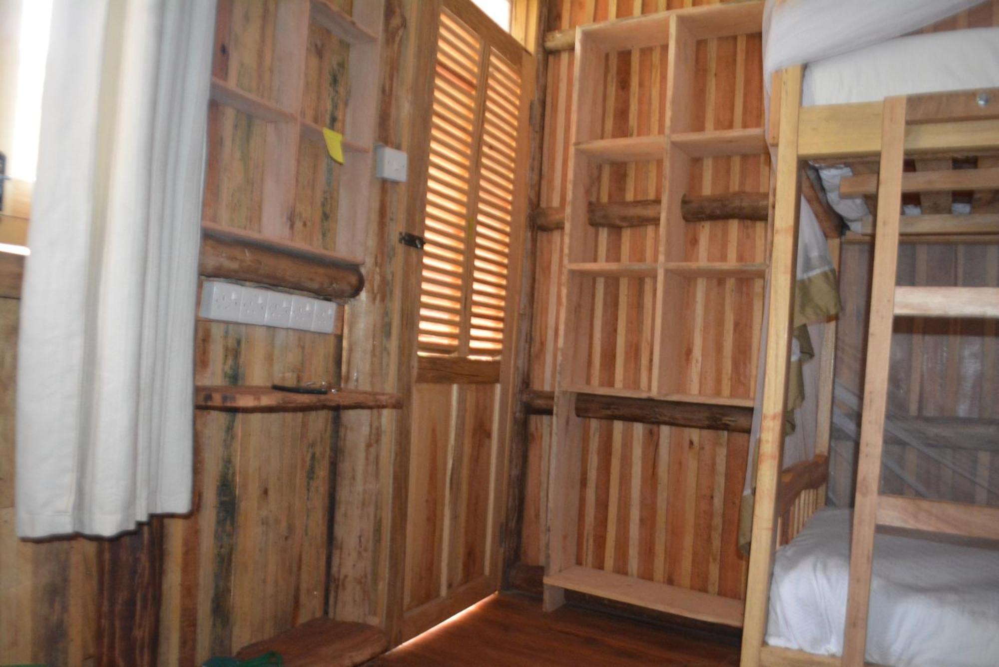 Jinja Backpackers Hostel Ngoại thất bức ảnh