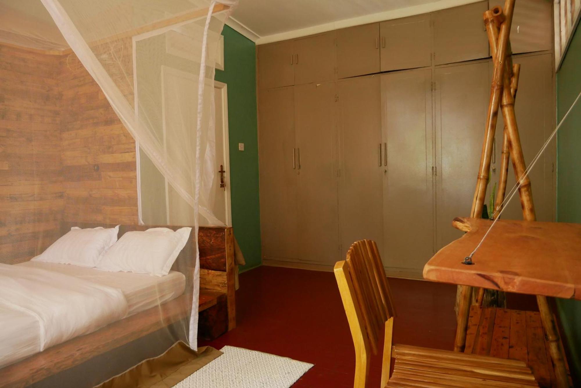 Jinja Backpackers Hostel Phòng bức ảnh