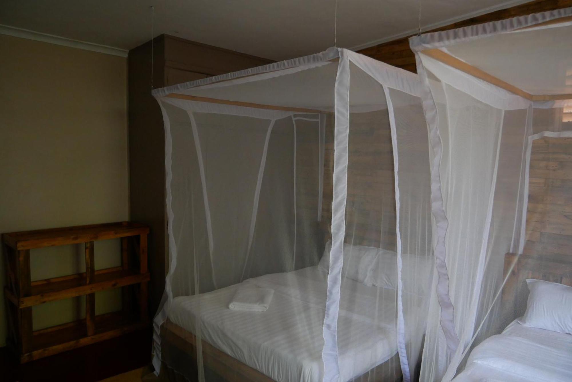 Jinja Backpackers Hostel Phòng bức ảnh