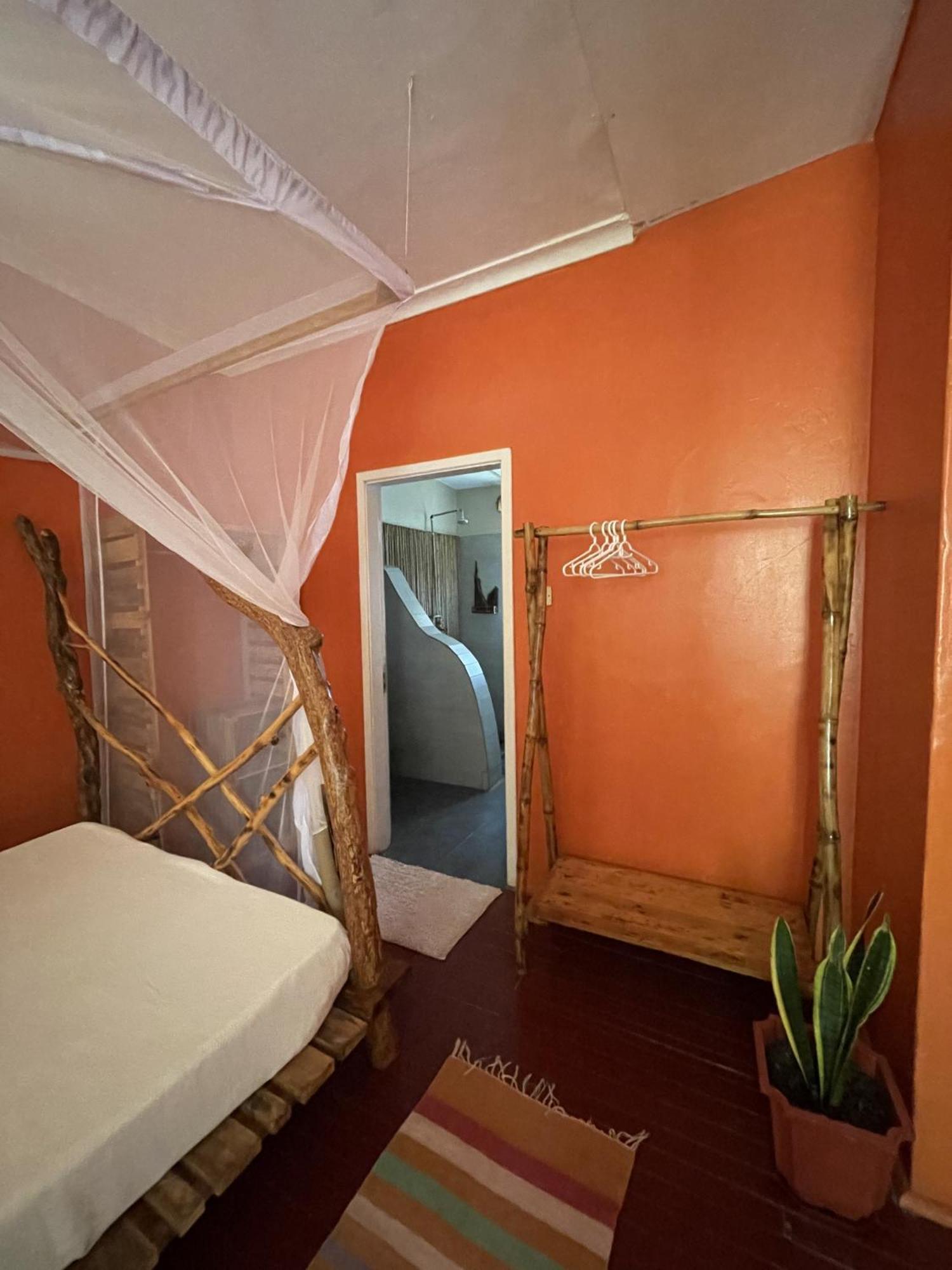 Jinja Backpackers Hostel Phòng bức ảnh
