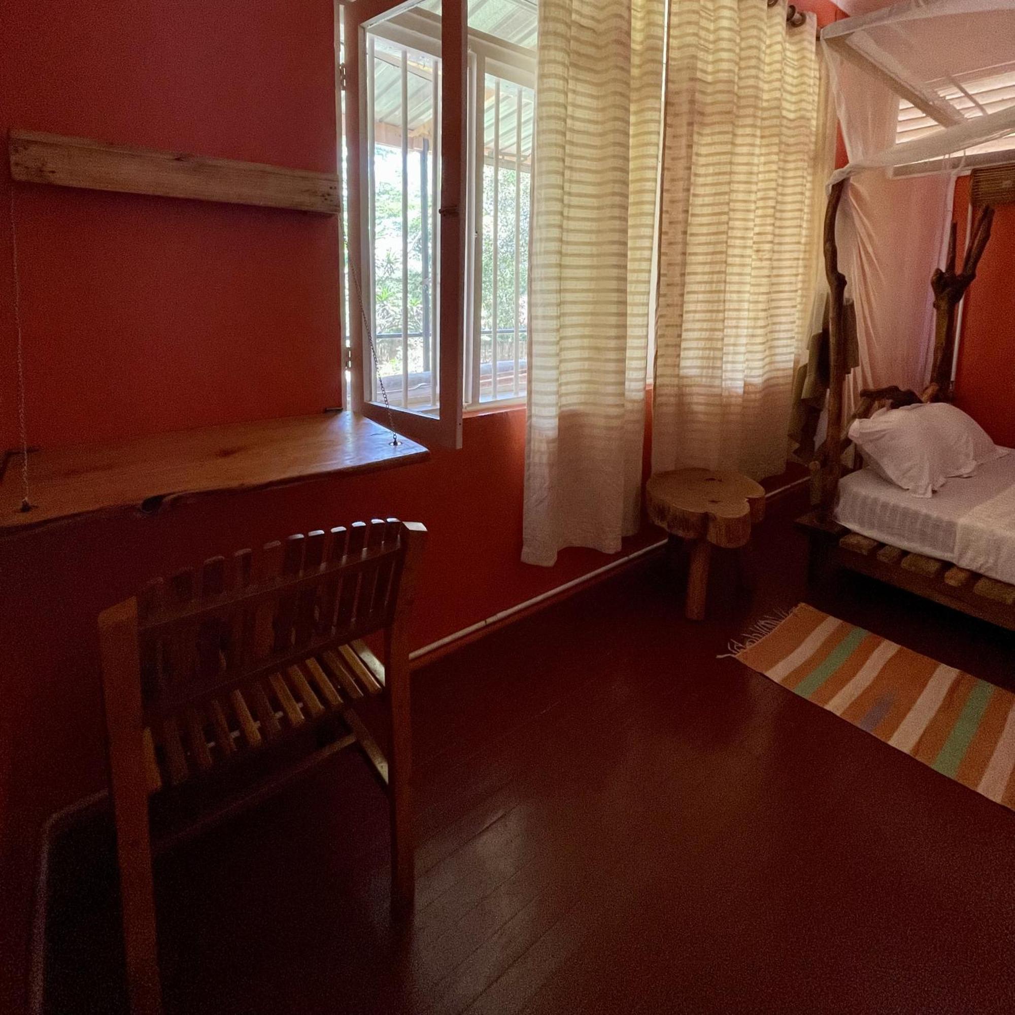 Jinja Backpackers Hostel Phòng bức ảnh